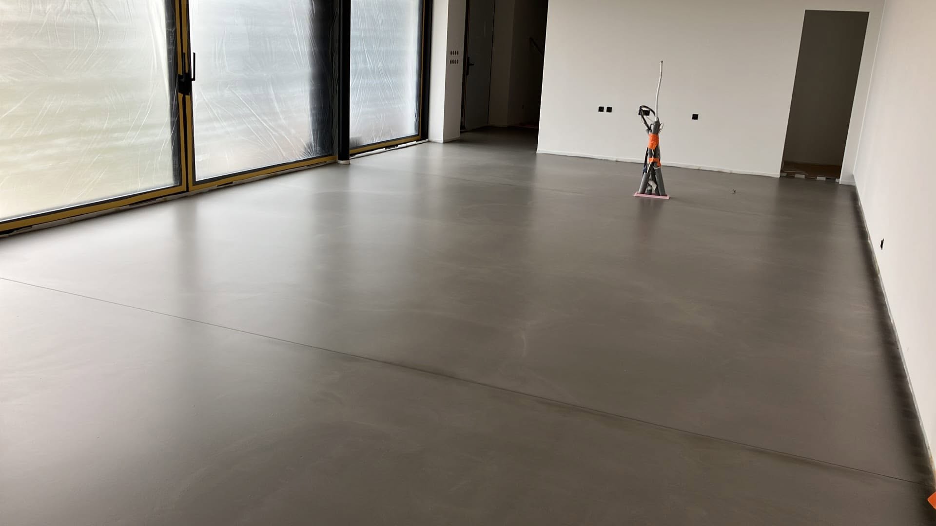 Polyuretánová podlaha v modernom interiéri